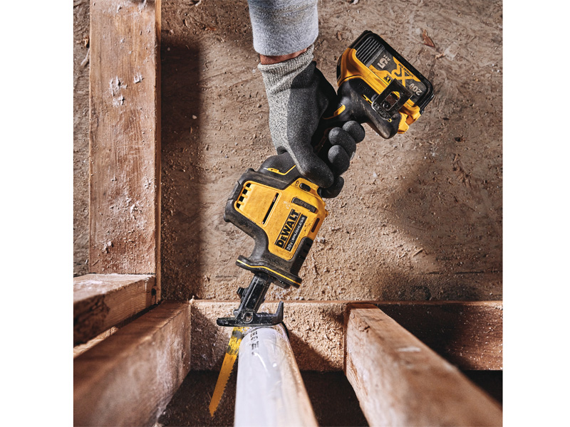 Máy cưa kiếm Dewalt DCS389N( không kèm pin sạc)