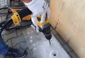 Máy khoan búa điện Dewalt D25143K-B1 900W