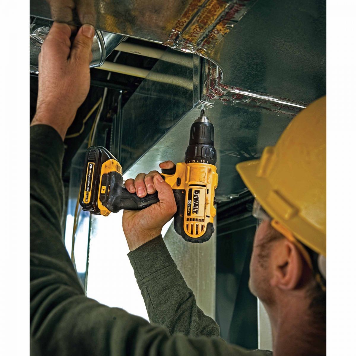 Máy khoan vặn vít dùng pin Dewalt DCD771C2- B1(kèm 02 pin 1.3Ah+  sạc) Máy khoan vặn vít dùng pin Dewalt DCD771C2- B1(kèm 02 pin 1.3Ah+  sạc)