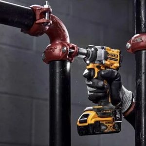 Máy vặn bulong dùng pin Dewalt DCF922N-B1 (20V Max)( không kèm pin sạc)