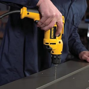 Máy khoan sắt Dewalt DWD014-B1