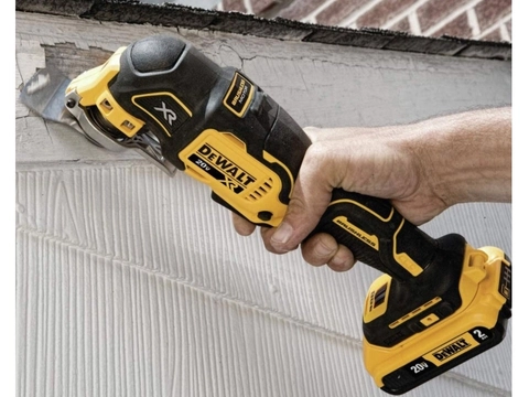 Hiệu Suất Đỉnh Cao: Khám Phá Sức Mạnh Vượt Trội của Máy Cắt Dewalt DCS356D2 20V