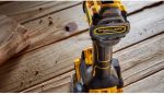 Máy khoan động lực cầm tay pin 20V Dewalt DCD805P2 (KÈM 02 PIN 5.0 + SẠC)