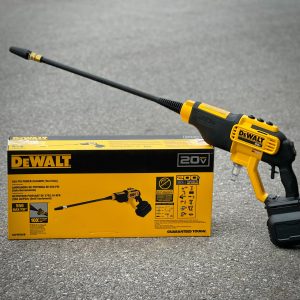 Máy rửa xe dùng pin 20V Dewalt DCPW550B