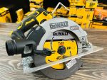 Máy cưa đĩa cầm tay 20V/60V Max Flexvolt Dewalt DCS573N-KR (không kèm pin sạc)